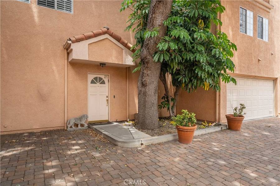 5200 White Oak AVE #21, Encino, CA 91316