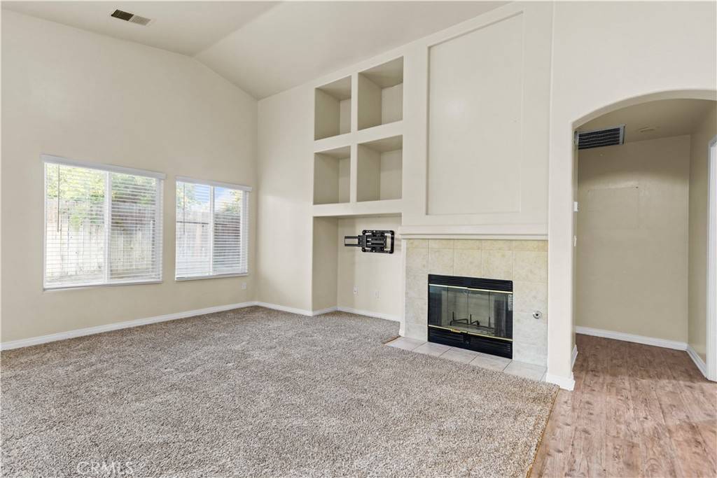 Bakersfield, CA 93311,11017 Tipperary DR