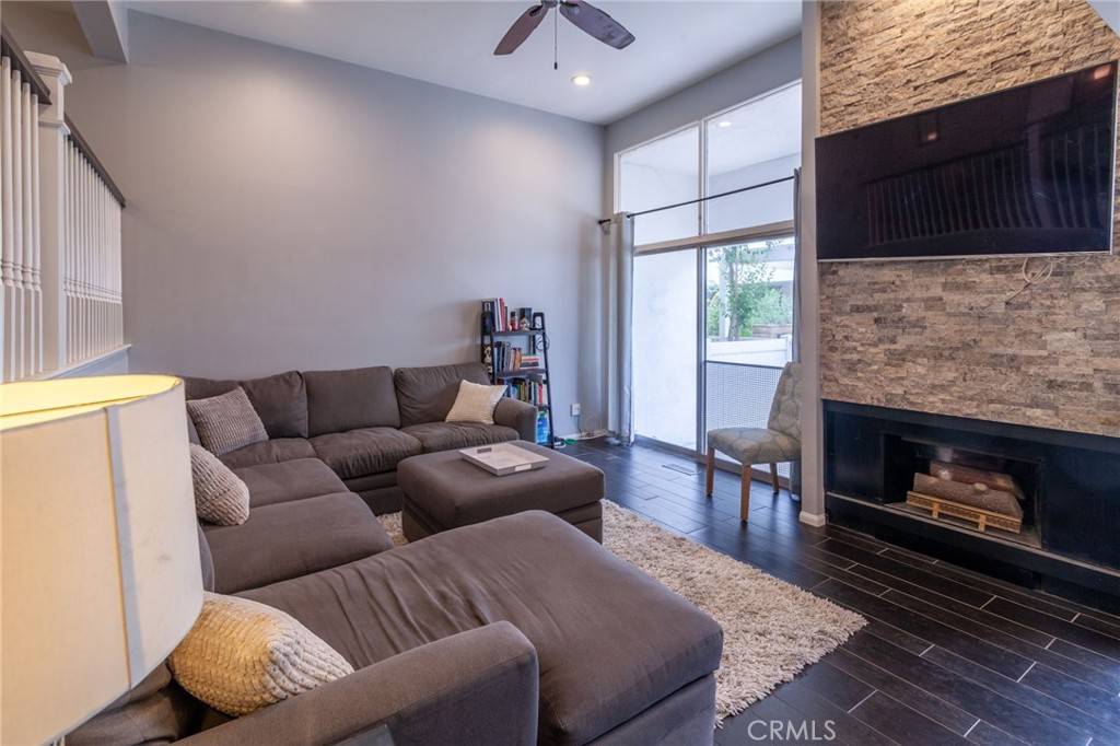 Burbank, CA 91505,4357 W Sarah ST #26