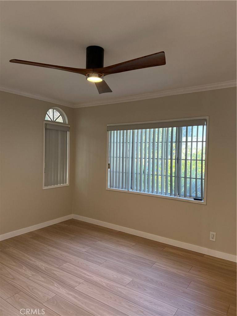 Encino, CA 91316,5917 Hesperia AVE