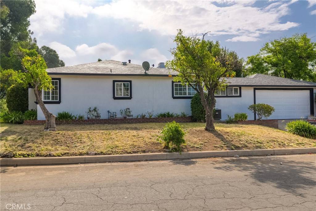 Granada Hills, CA 91344,17556 Tribune Street