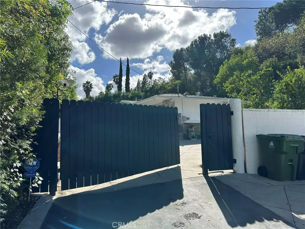 Encino, CA 91316,4545 Alonzo AVE