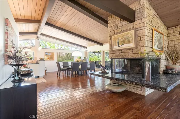 Encino, CA 91316,4314 Coronet DR