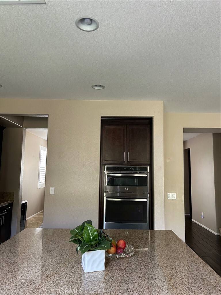 Valencia, CA 91354,28626 Stonegate CT
