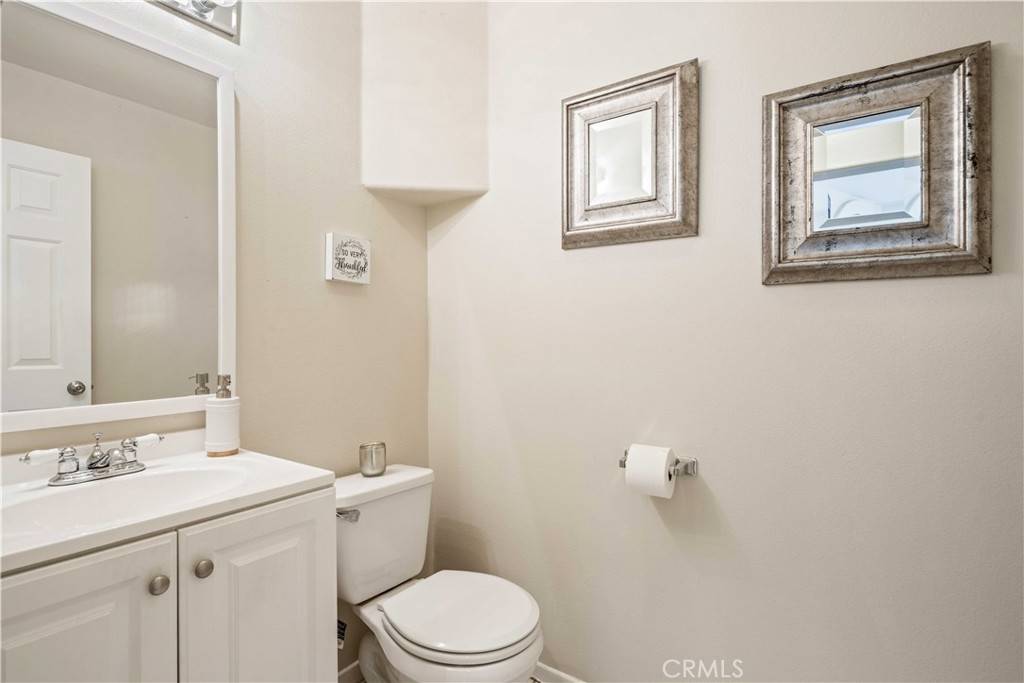 Valencia, CA 91354,23318 Sunnyvale CT