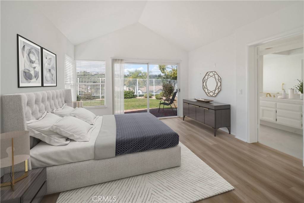 Calabasas, CA 91302,24653 Vista Cerritos