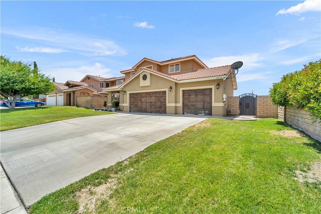 2832 Owens WAY, Rosamond, CA 93560