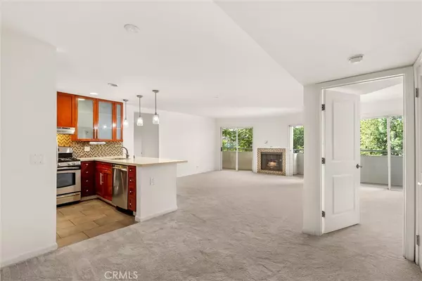 Sherman Oaks, CA 91423,4702 Fulton AVE #202
