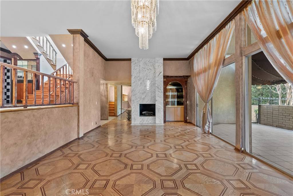 5282 Lindley AVE, Encino, CA 91316