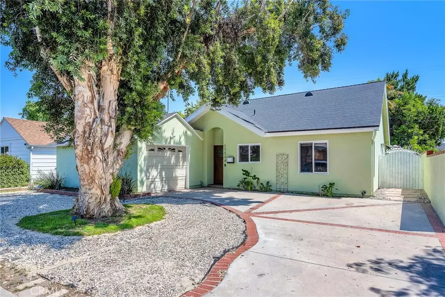 17508 Strathern ST, Northridge, CA 91325