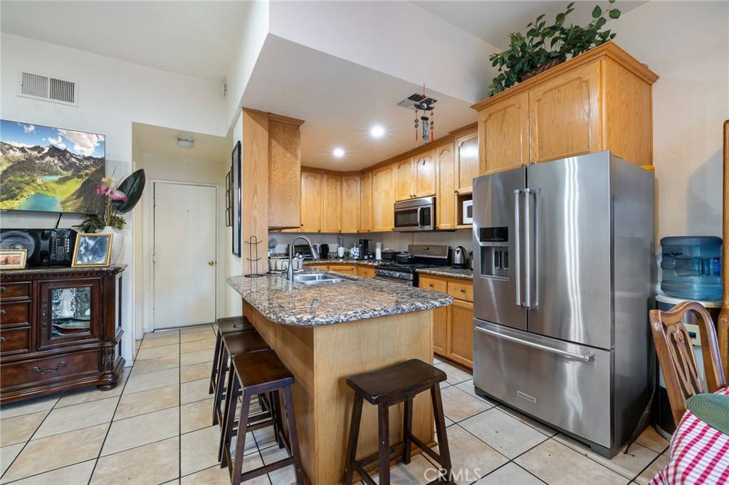 Panorama City, CA 91402,14520 Plummer St. #21