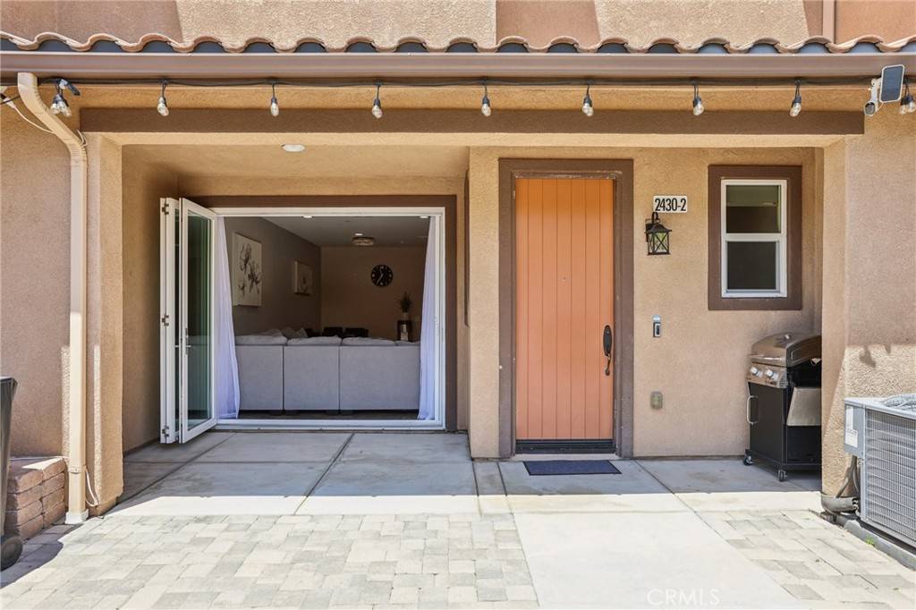 Simi Valley, CA 93063,2430 Ascending Oaks LN #2