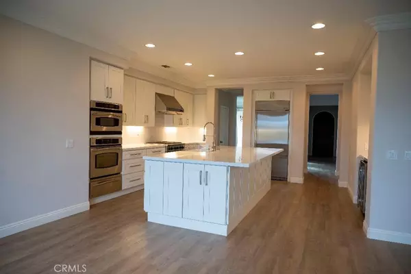 Valencia, CA 91381,26850 Boulder Crest DR