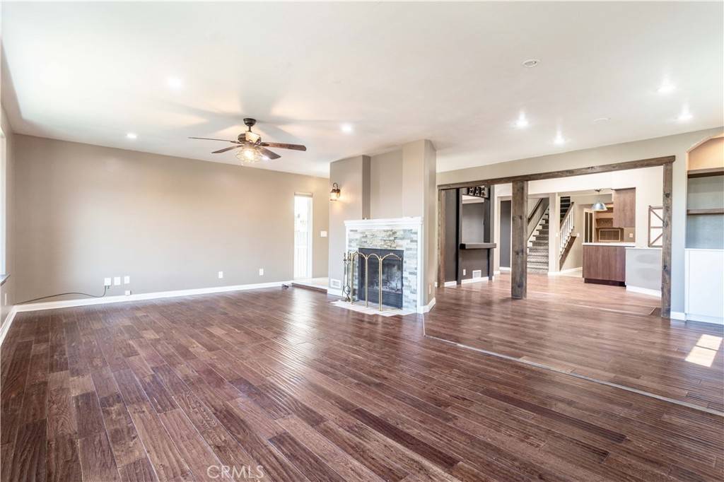 Chatsworth, CA 91311,7450 Webb RD