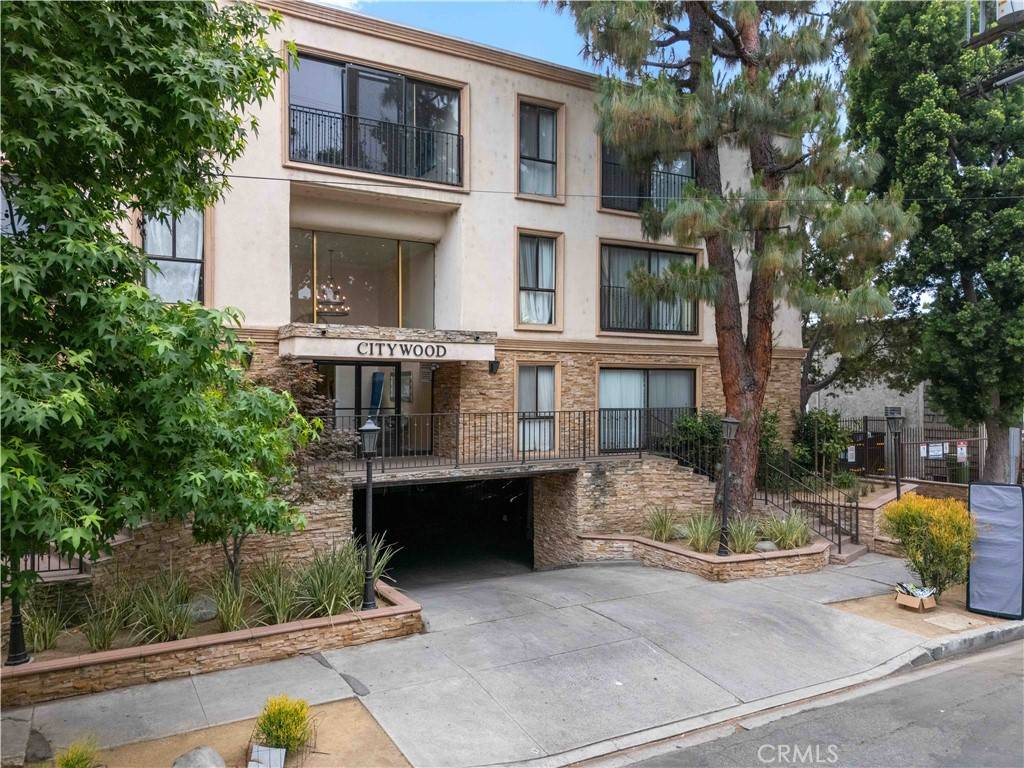 Sherman Oaks, CA 91411,15344 Weddington ST #304