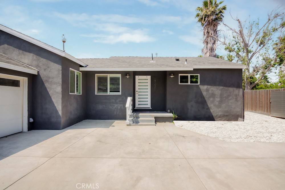 Reseda, CA 91335,19231 19229 Cantara ST