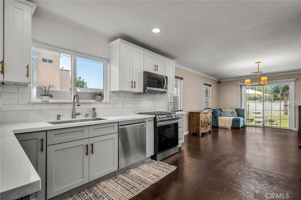 1783 Newport AVE, Pasadena, CA 91103