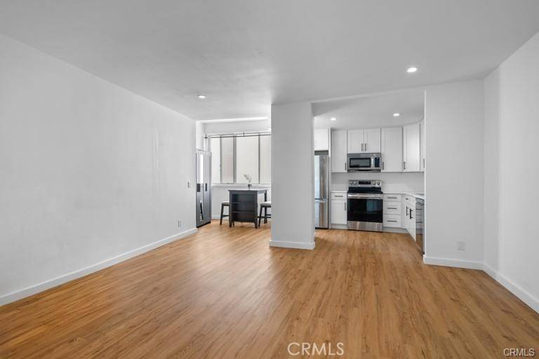 Los Angeles, CA 90046,7250 Franklin AVE #406