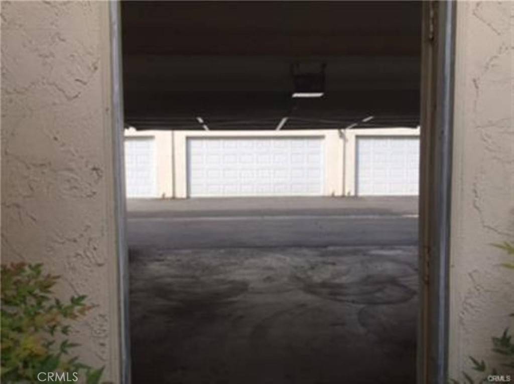 Tarzana, CA 91356,18411 HATTERAS #208