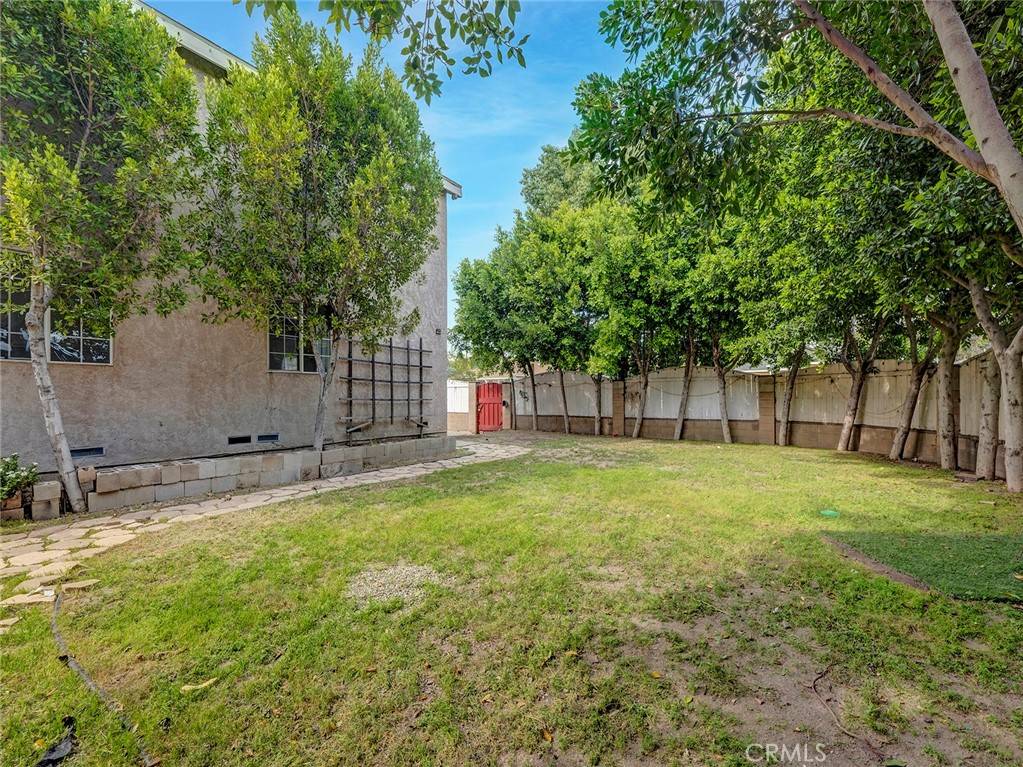 Panorama City, CA 91402,14202 Lanark ST