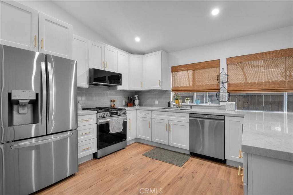 Encino, CA 91316,5465 Newcastle AVE #6
