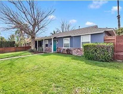 Van Nuys, CA 91406,7517 Louise AVE
