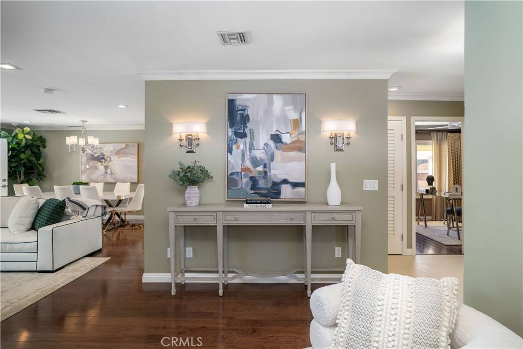 Woodland Hills, CA 91367,6234 Jackie AVE