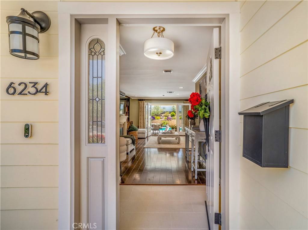 Woodland Hills, CA 91367,6234 Jackie AVE