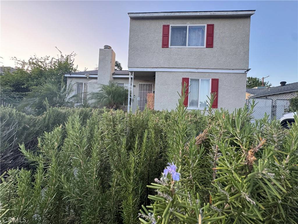 Reseda, CA 91335,19549 Schoolcraft ST