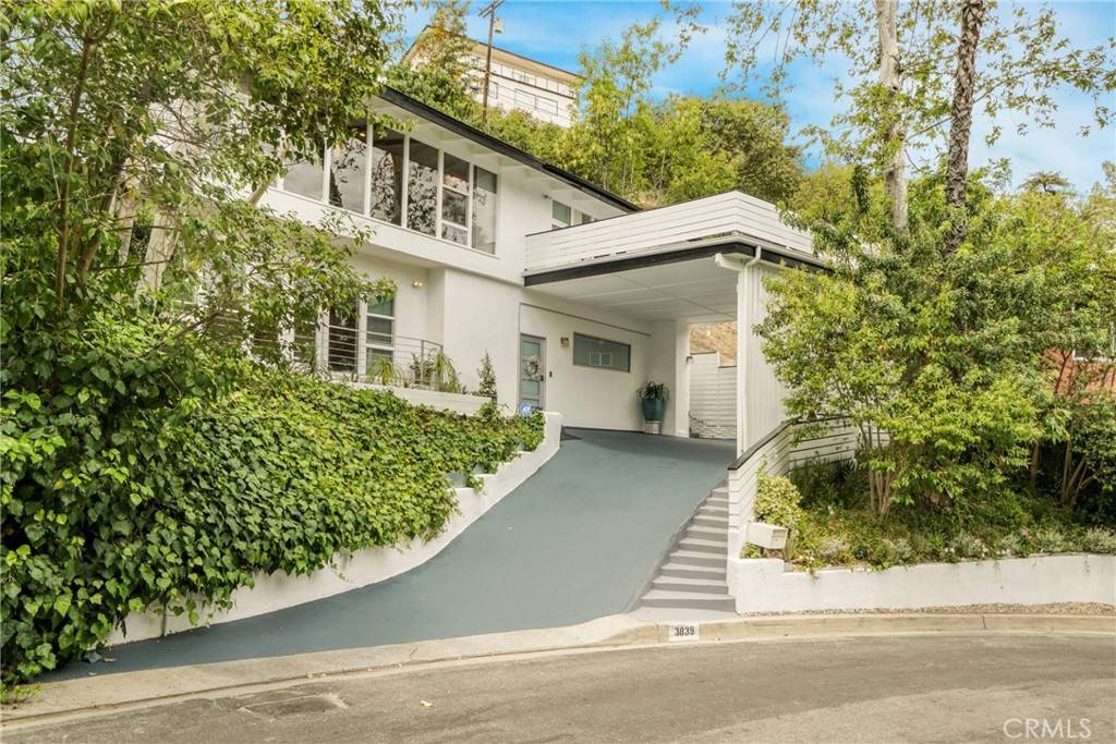 Sherman Oaks, CA 91423,3839 Davana RD