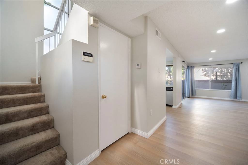Northridge, CA 91324,18516 Mayall ST #E