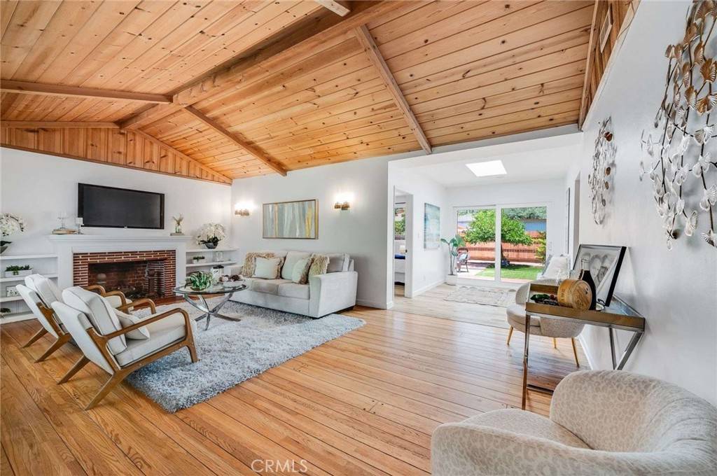 Valley Village, CA 91601,11653 Weddington ST