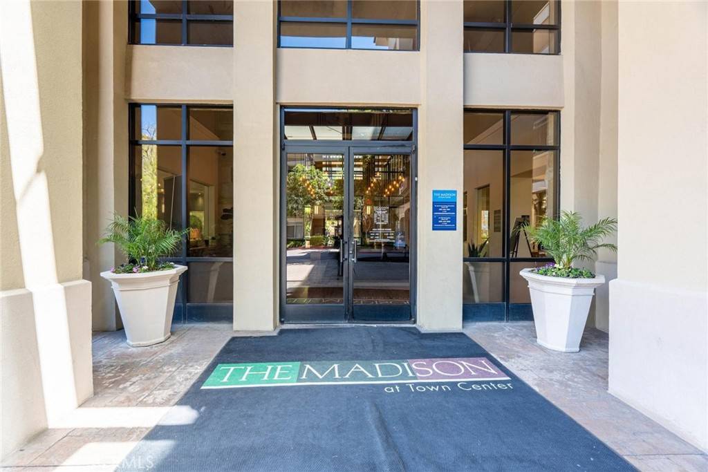 Valencia, CA 91355,24595 Town Center DR #3312