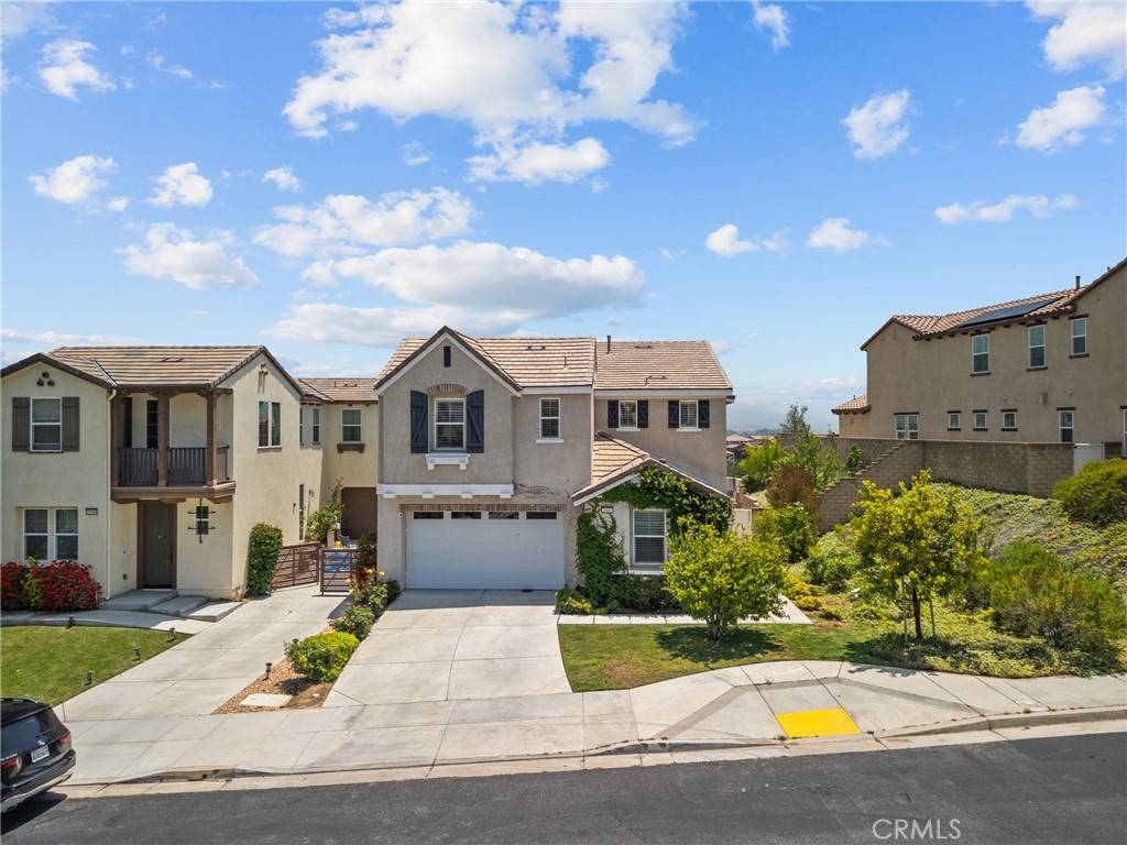 28992 N West Hills DR, Valencia, CA 91354