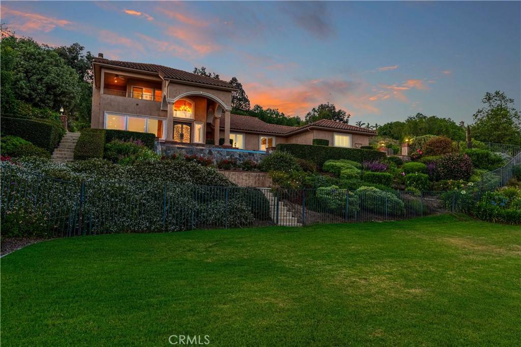 Camarillo, CA 93012,6805 Aviano DR