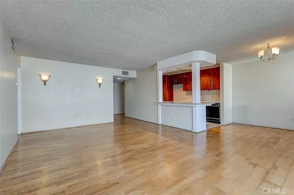 Encino, CA 91316,5454 Zelzah AVE #215