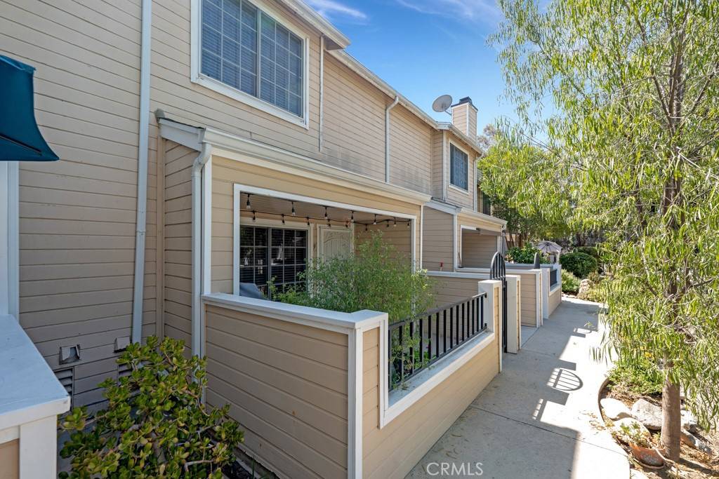 7038 De Celis PL #9, Van Nuys, CA 91406