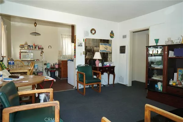 Los Angeles, CA 90038,1250 Gordon ST