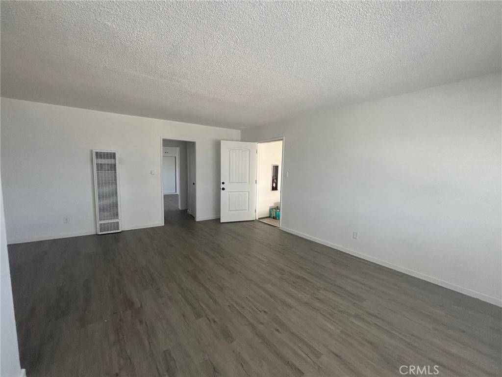 Inglewood, CA 90302,144 W Hillsdale ST #3
