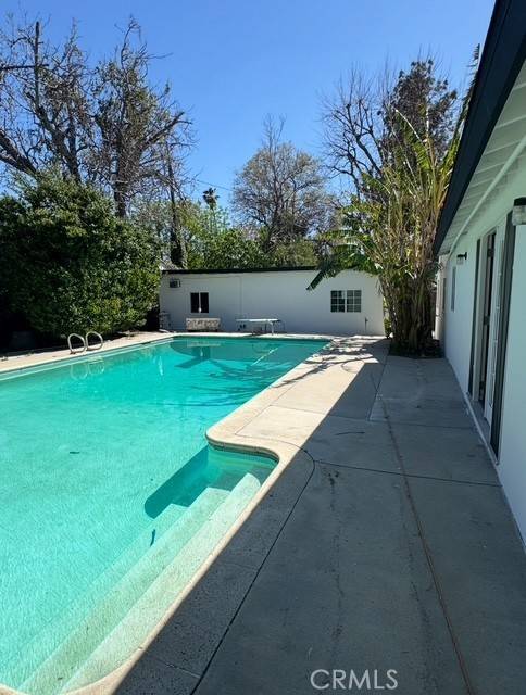 Reseda, CA 91335,7514 Beckford AVE