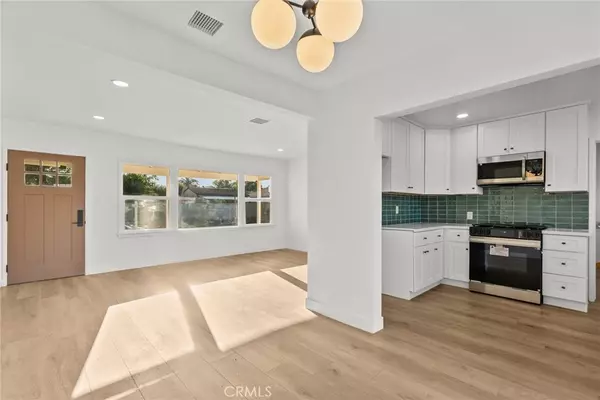 North Hollywood, CA 91605,7814 Ben AVE