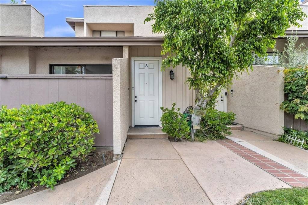Sherman Oaks, CA 91403,15141 Magnolia BLVD #A