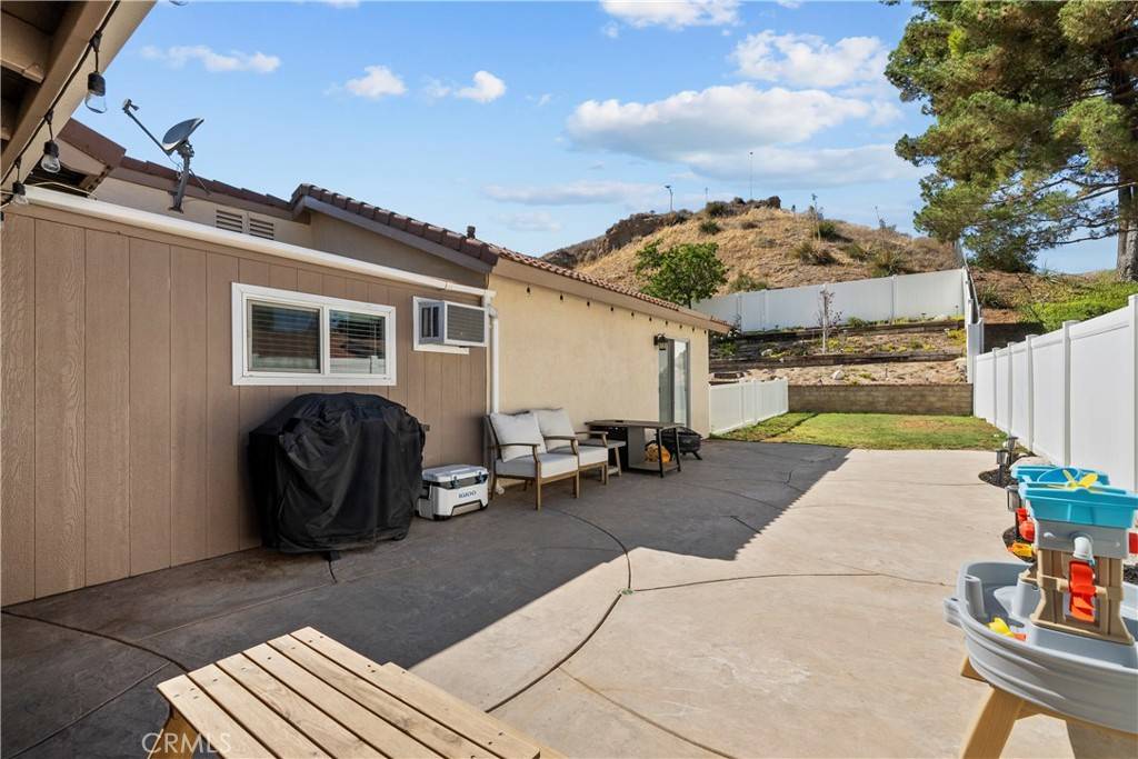 Canyon Country, CA 91387,15155 Poppy Meadow ST