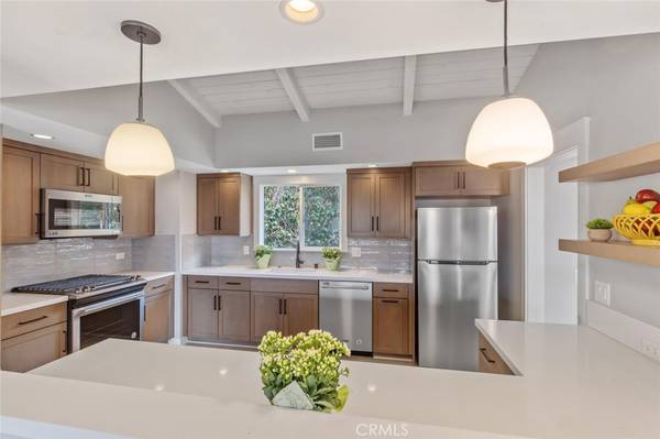 Thousand Oaks, CA 91362,50 Quinta Vista DR