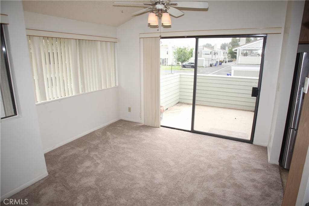 Canyon Country, CA 91351,27063 Crossglade AVE #7
