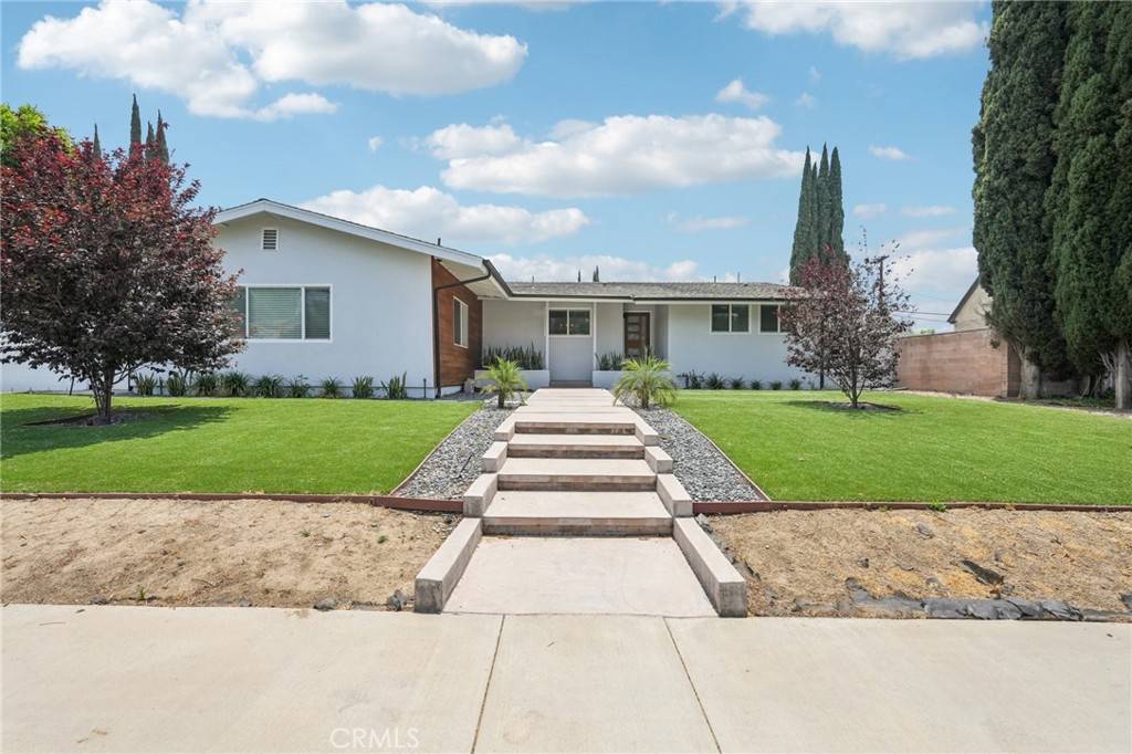 20042 Lassen ST, Chatsworth, CA 91311