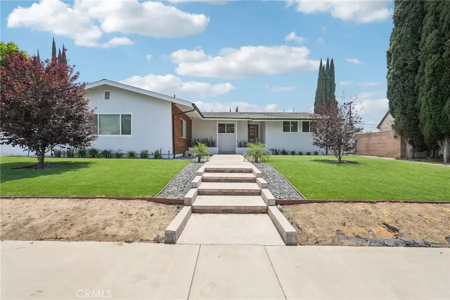 20042 Lassen ST, Chatsworth, CA 91311