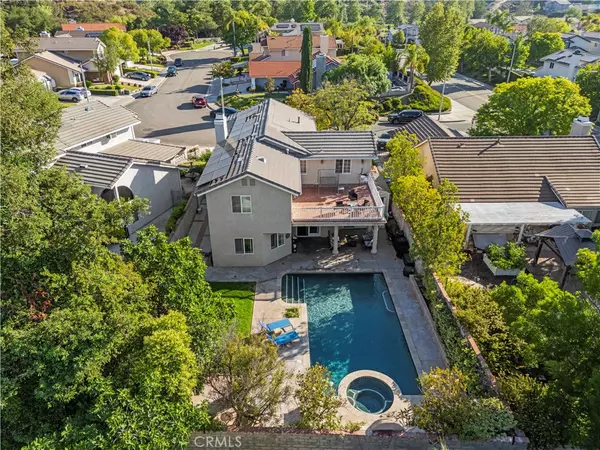 Saugus, CA 91390,28642 Apricot PL