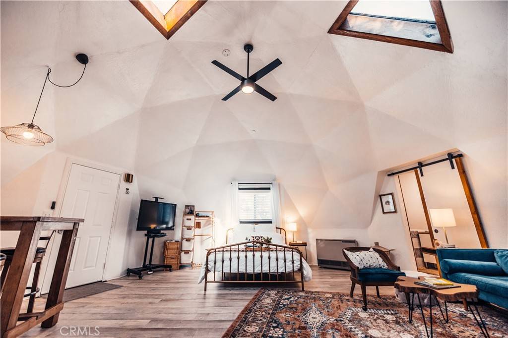 Big Bear, CA 92386,403 Highland LN