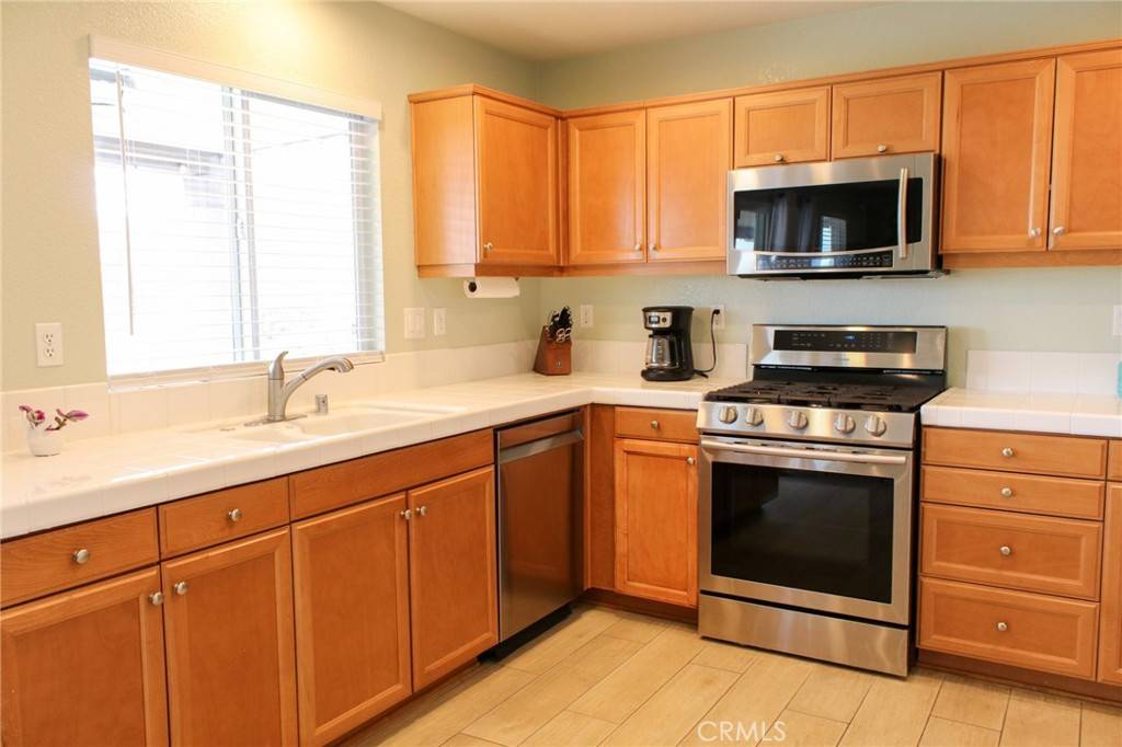 Palmdale, CA 93551,38564 Pallas CT